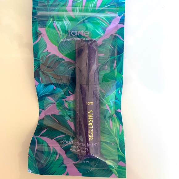 Tarte Light Camera Lashes Mini Mascara - Picture 1 of 1